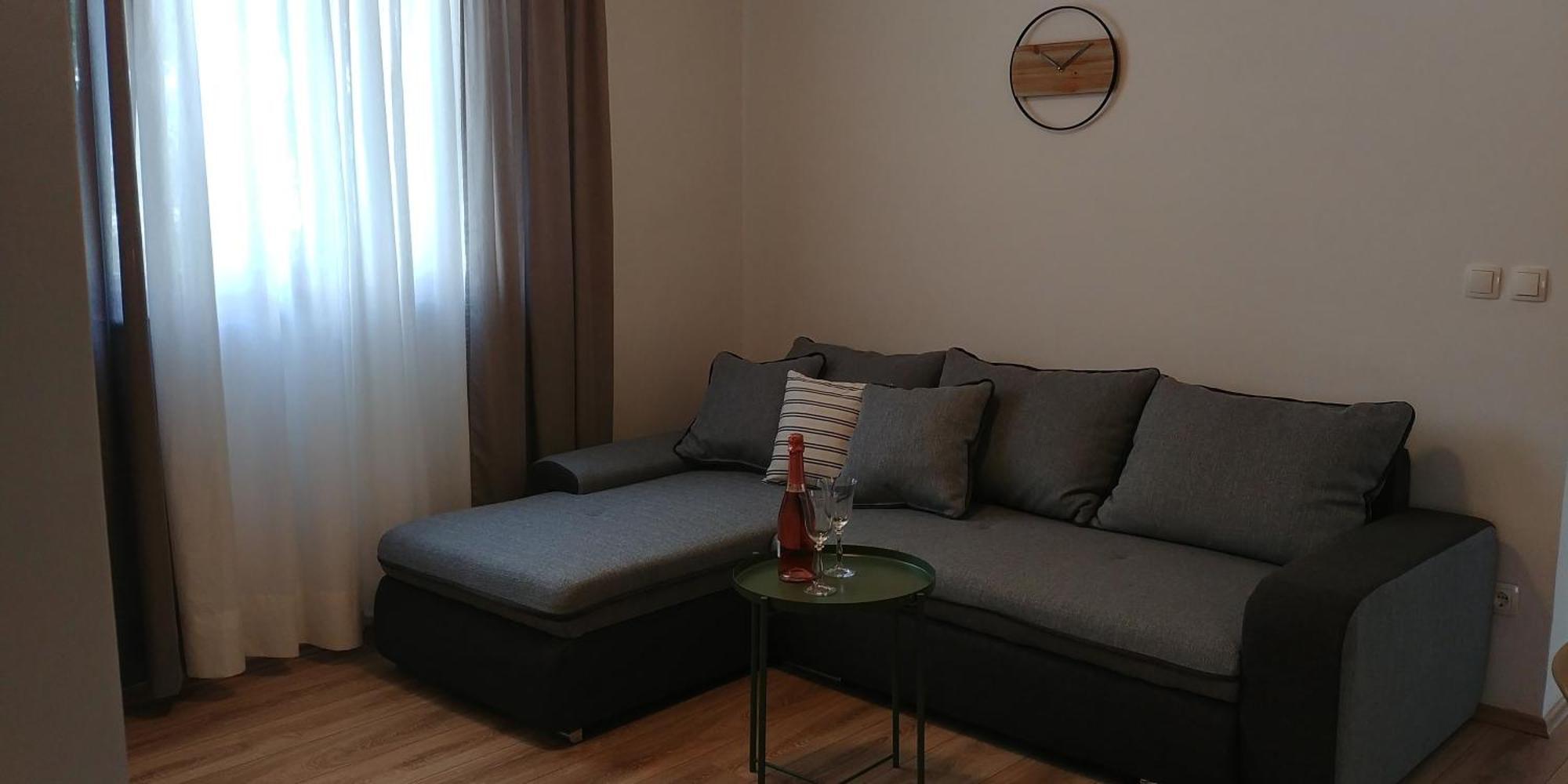 Apartments And Rooms With Parking Space Njivice, Krk - 17010 الغرفة الصورة